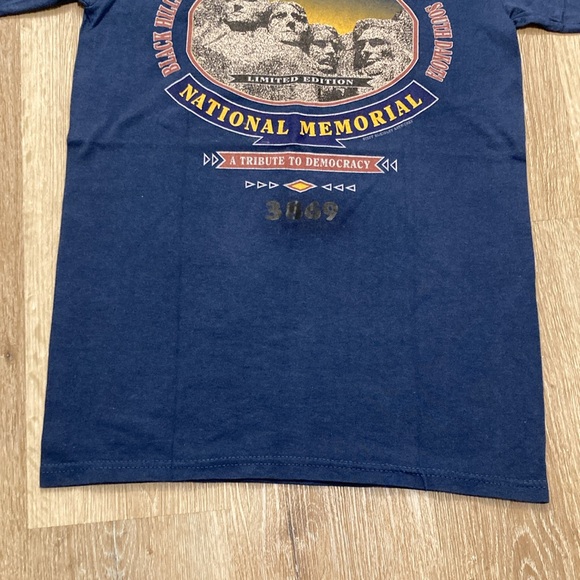 Mount Rushmore by Fred Harvey Blue T Shirt Size S
Good Condition - Picture 4 of 8